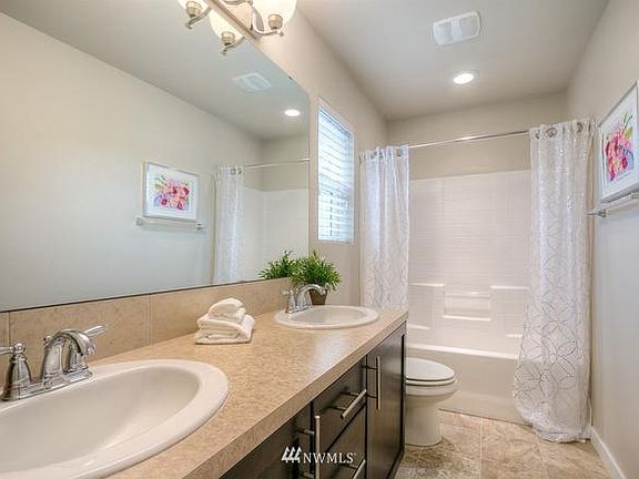 5th image of 34319 SE Jacobia St