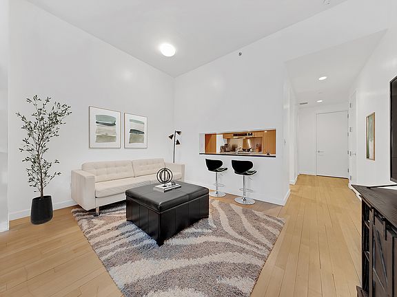 5th image of 450 E 83rd St APT 2F