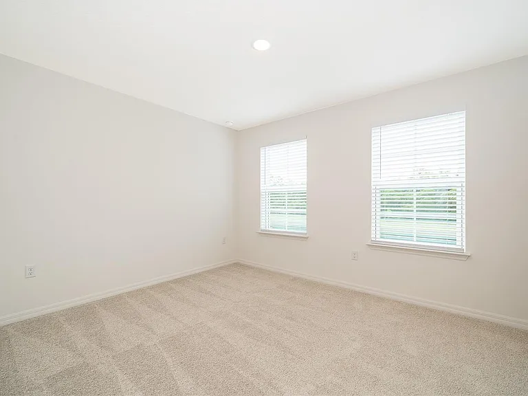 5261 Luisa Ct — Photo 18