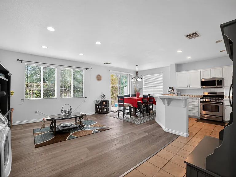 15017 Northwind Ln — Photo 5