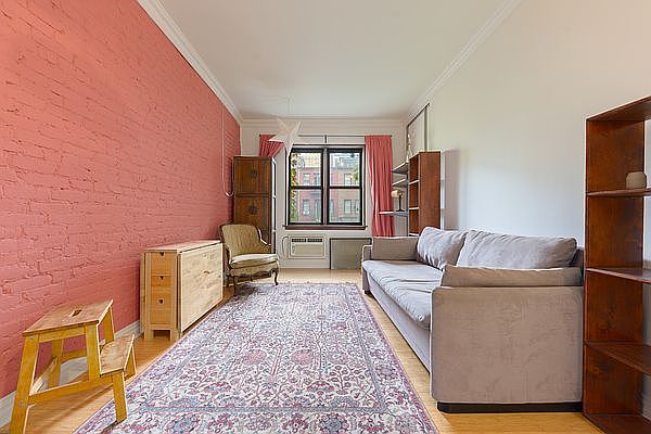1st image of 55 W 83rd St APT 3C