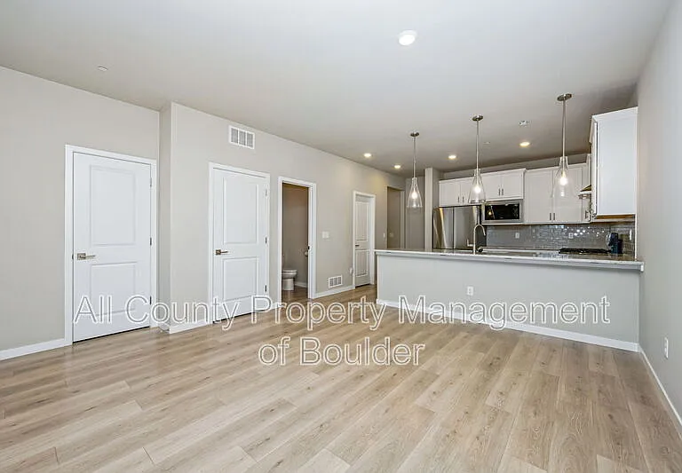 2882 S Flat Cir — Photo 2