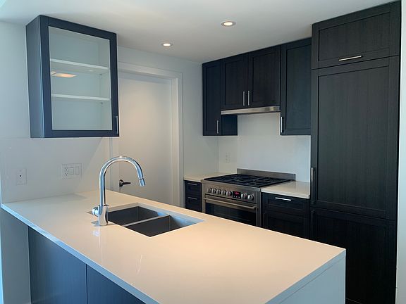 2nd image of 5515 Boundary Rd #2304