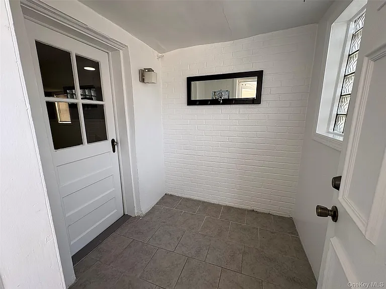 70 Ohio Ave #1 — Photo 4