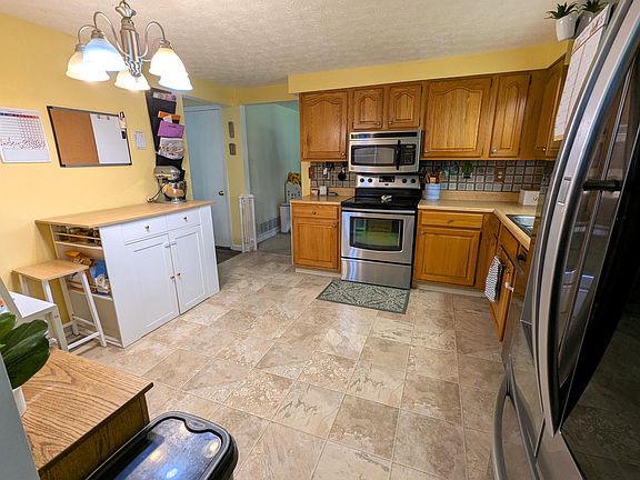 4th image of 399 Northforty Dr