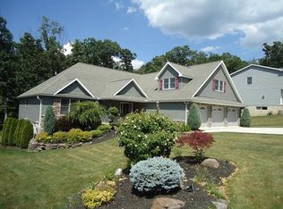 11 Stoney Creek Rd, Plains, PA 18702