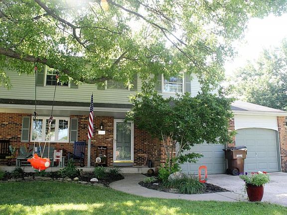 2nd image of 444 Pickerington Hills Dr