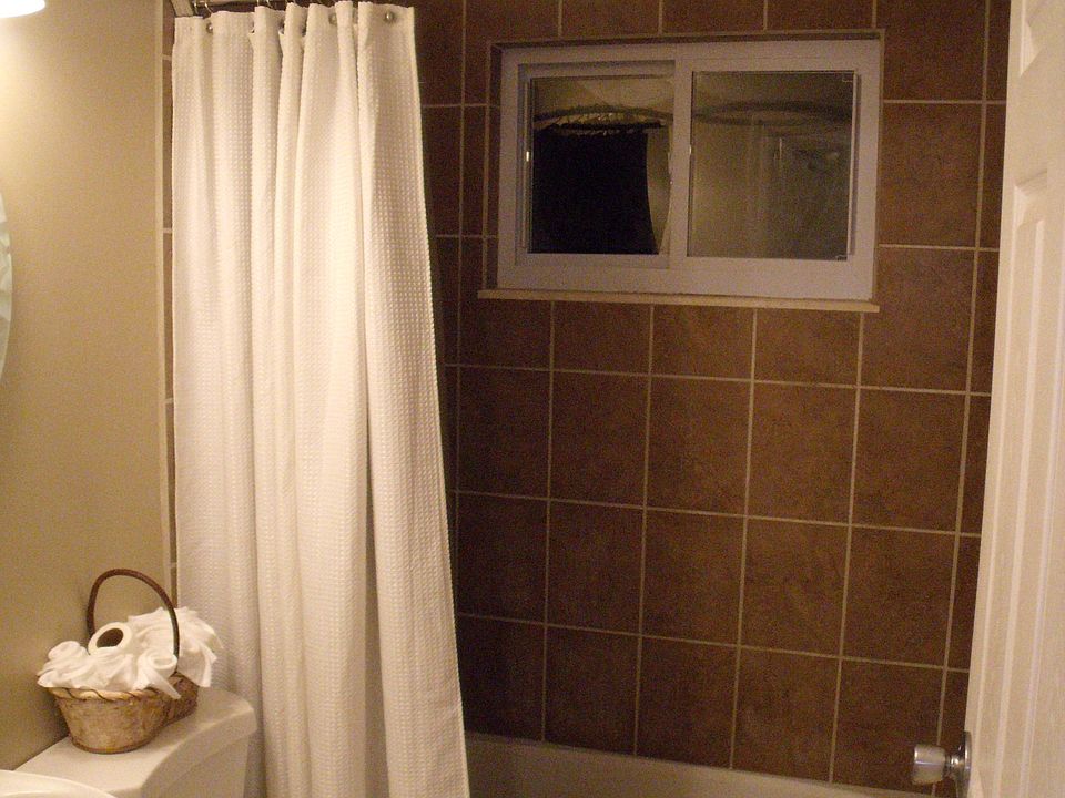 2nd image of 3673 Paris Blvd