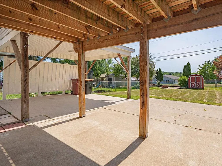 3329 S 2nd St — Photo 40