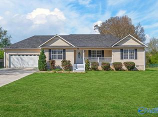 140 Land Cir, Albertville, AL 35950