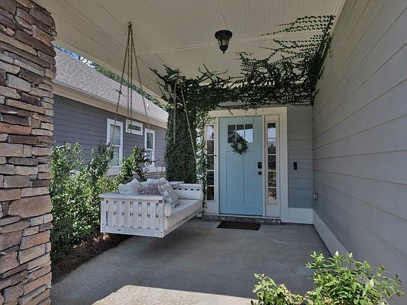 2nd image of 2872 Montevallo Park Rd