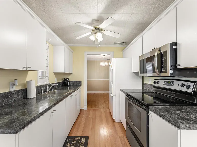 8000 Lagos De Campo Blvd #A-307 — Photo 11