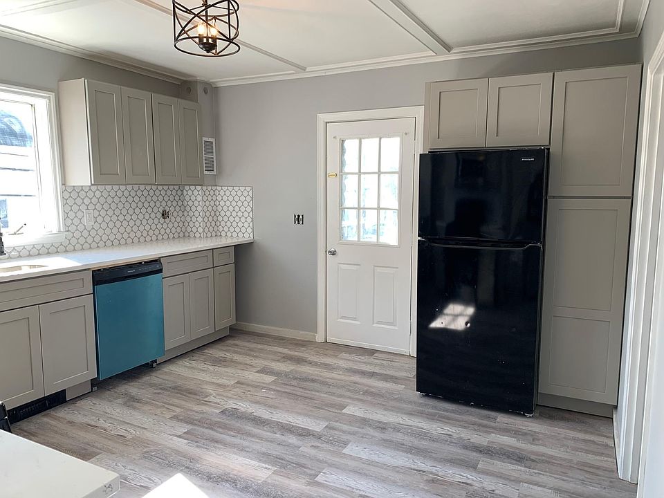 1st image of 39 Perkins St Unit 2