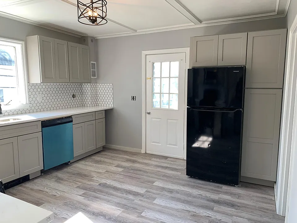 39 Perkins St #2