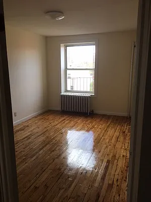 Rented by Bloom Real Estate Group | media 6