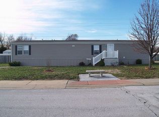 2781 S Roundhill Rd, Brookline, MO 65619