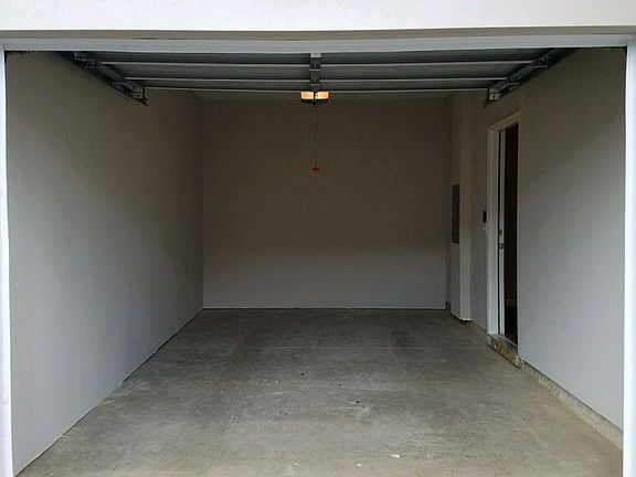 4th image of 3161 Foxbridge Dr #3095FOXB