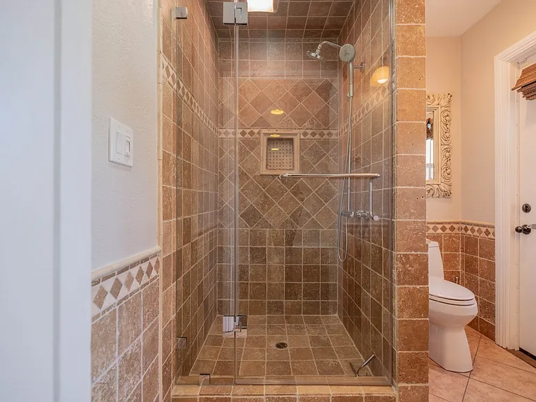 8538 Remick Ave — Photo 22