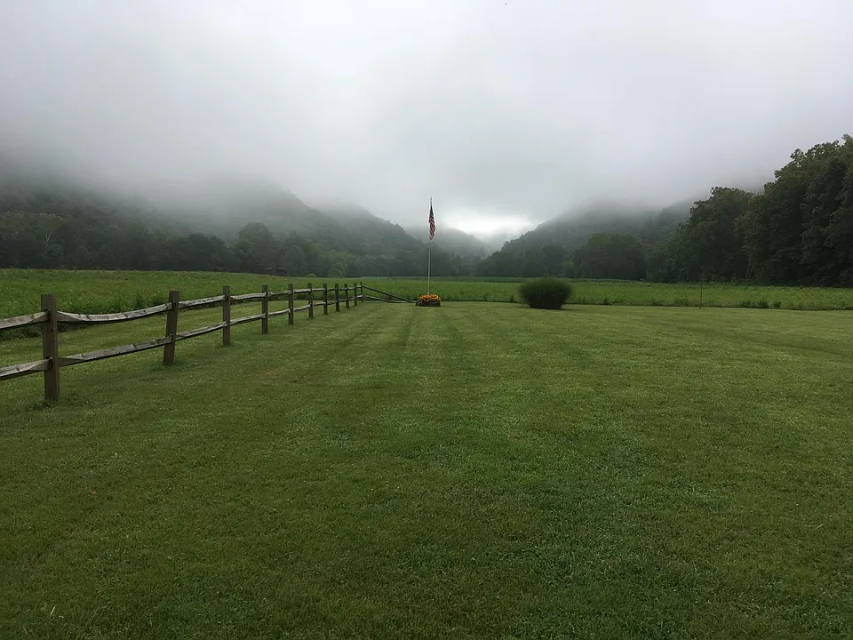 Early morning in the valley