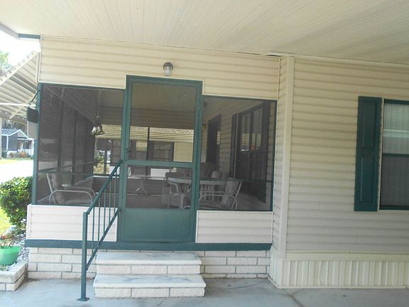 Entry to Large Florida Room