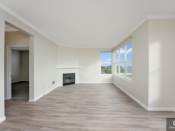 2nd image of 1 Crescent Way APT 1112