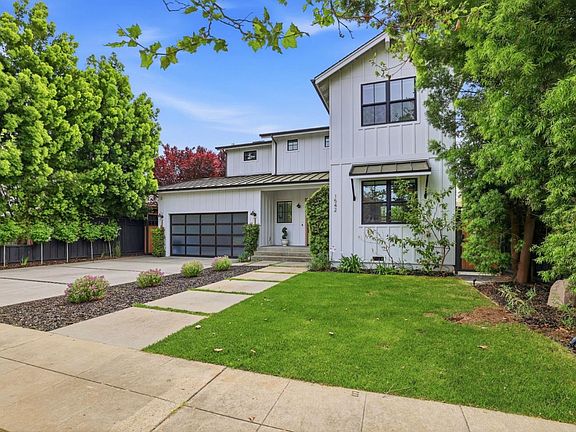 2nd image of 1542 Edgewood Way