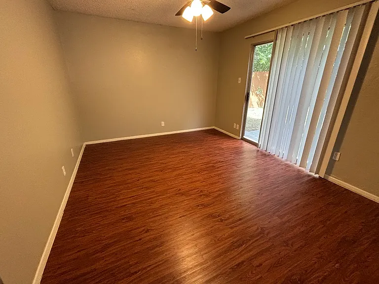 7214 Lilac Ln #B — Photo 12