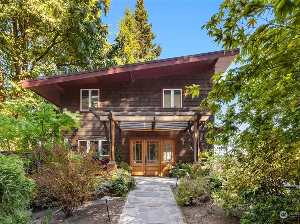 10874 NE Broomgerrie Road, Bainbridge Island, WA 98110