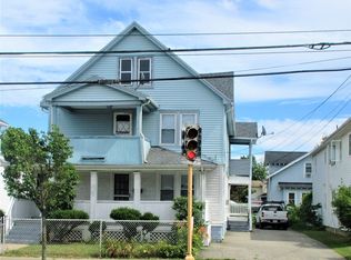 1209-1211 Carew St, Springfield, MA 01104