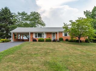 19 Essex Rd, Grottoes, VA 24441