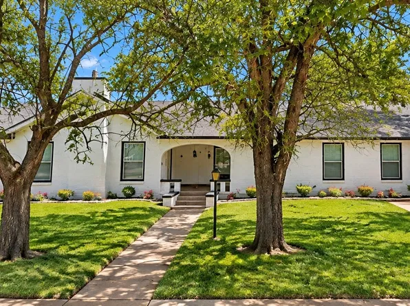 1050 W Dallas Ave, Cooper, TX 75432