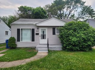 21047 Atlantic Ave, Warren, MI 48091