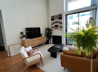 1558 Brockton Ave, Los Angeles, CA 90025