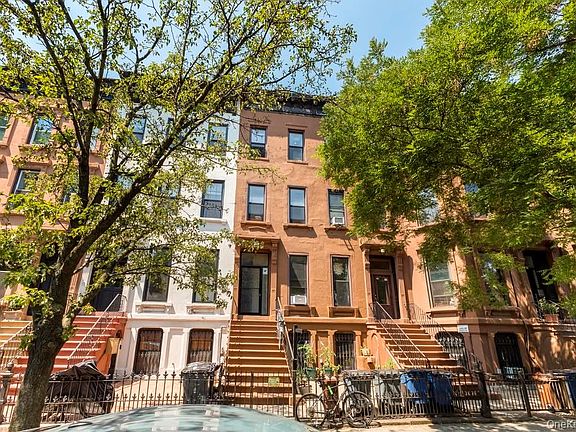 5th image of 887 Lafayette Avenue