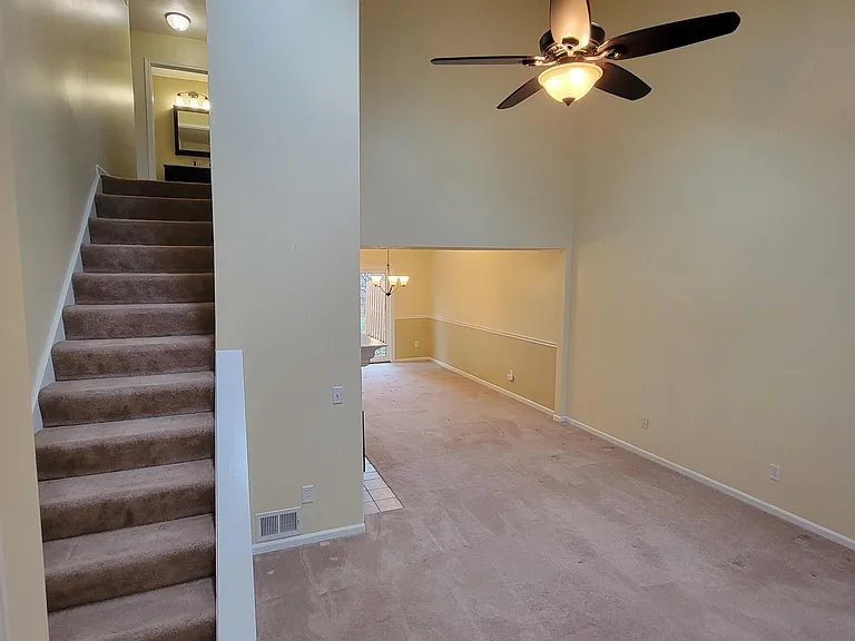 1138 Cunningham Dr — Photo 4