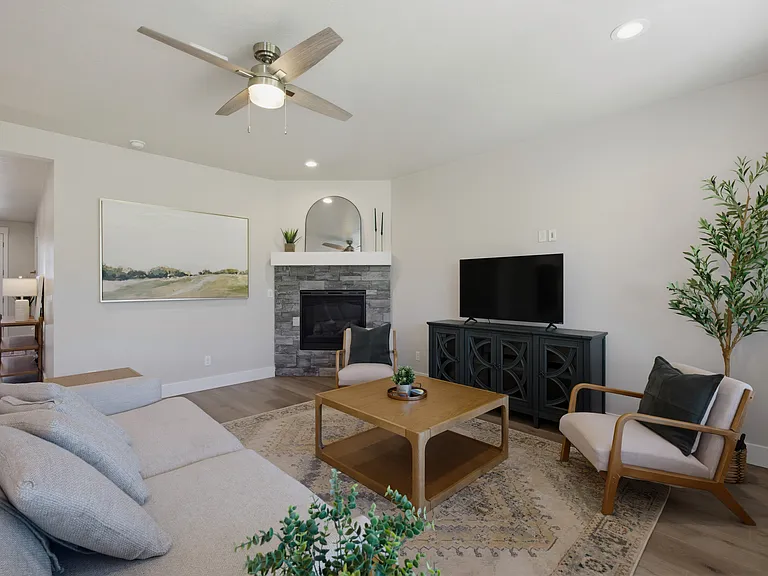 1457 W Tenzing St — Photo 35