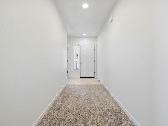 5th image of 3783 Corvina St