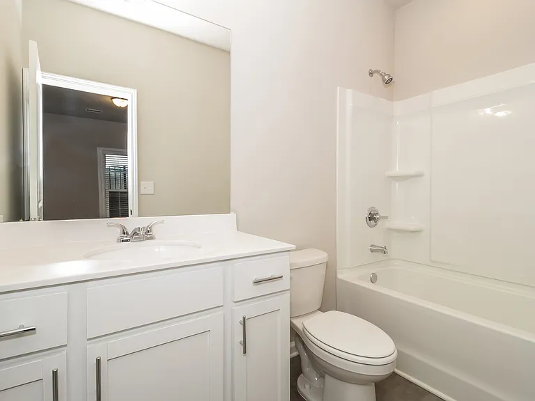807 Calvin Park Dr — Photo 11