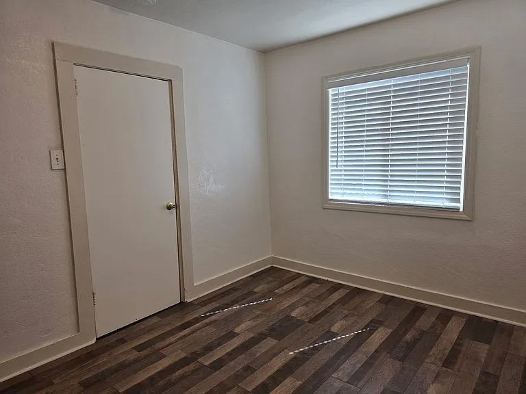 2050 Bransetter 5410 Cedars Rd — Photo 13