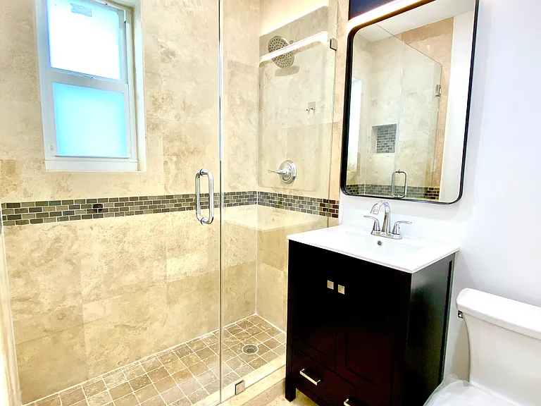 3250 SW 18th Ter — Photo 7