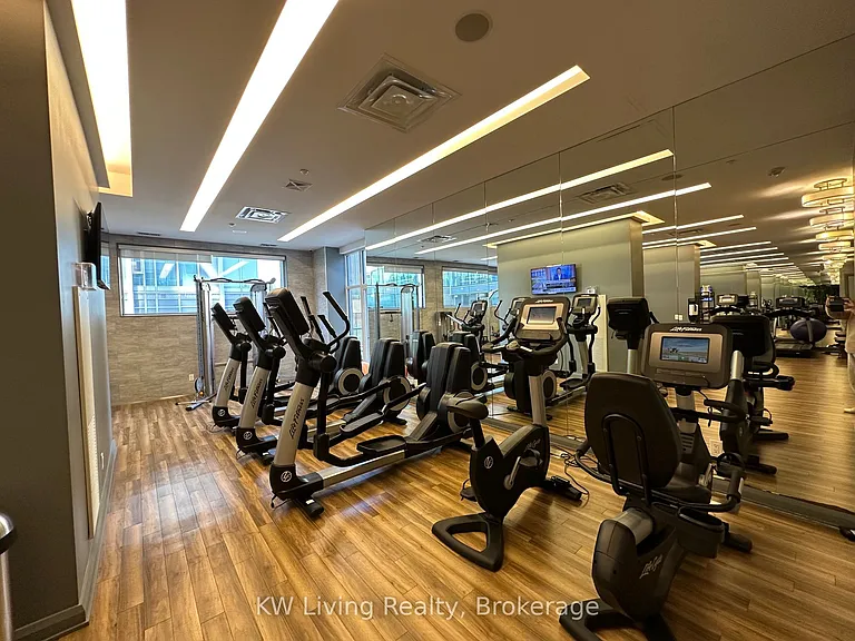 155 Yorkville Ave #2920 — Photo 16