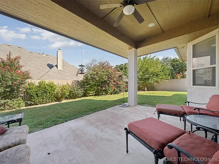 11285 S 73rd Pl E — Photo 42