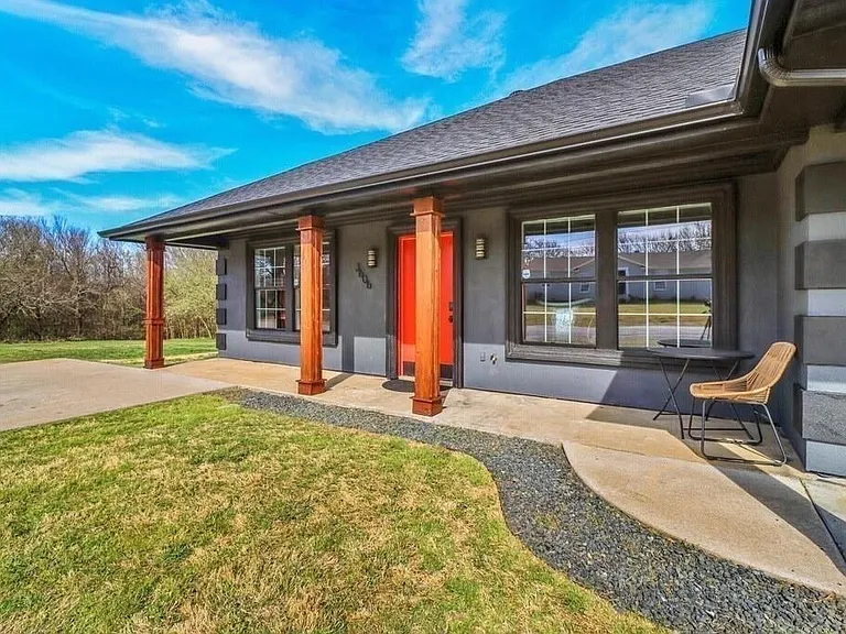 3606 Kayewood Dr — Photo 5