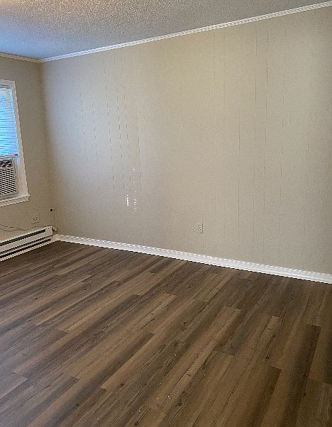 1st image of 110 Evergreen Ln APT 3