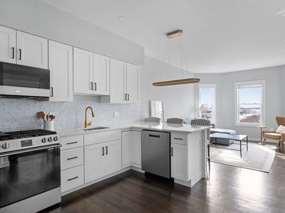 804 E 6th St #PENTHOUSE, Boston, MA, 02127