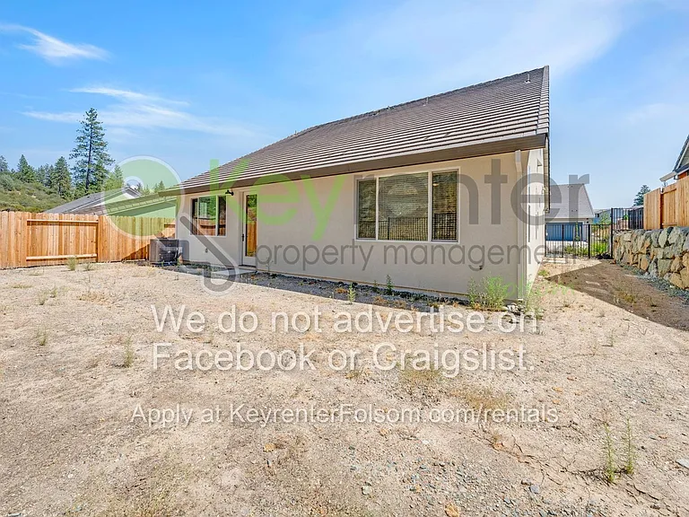 1012 Utah Dr — Photo 36