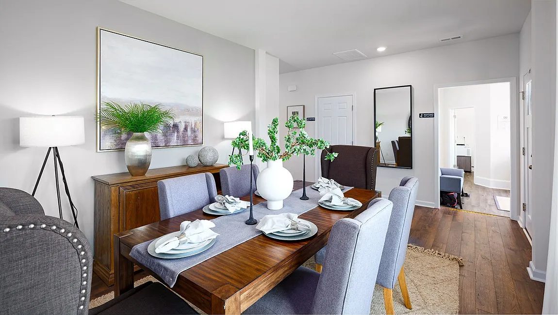 4 bed, 3.5 bath, 2565 sqft, $2,400 — Photo 2