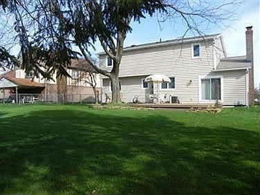 4th image of 1028 Oakbrooke Dr