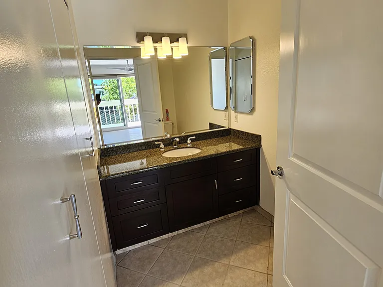 1200 Opal St — Photo 8