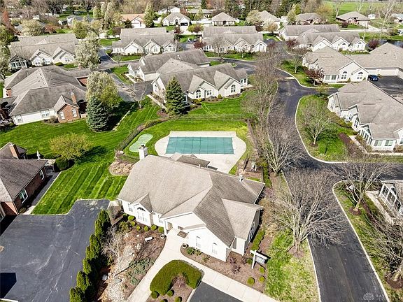 3rd image of 160 Edinburgh Village Dr